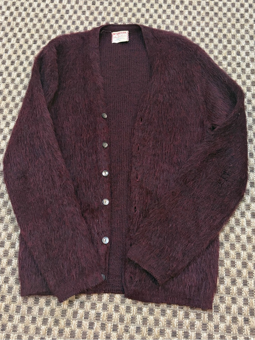 VTG 1960s McGregor Powder Snow Hairy MOHAIR Grunge Cobain Burgundy Cardigan S
